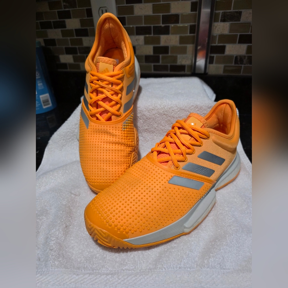 Adidas Ultra Boost Womens Size 8.5 Bright Orange Shoes